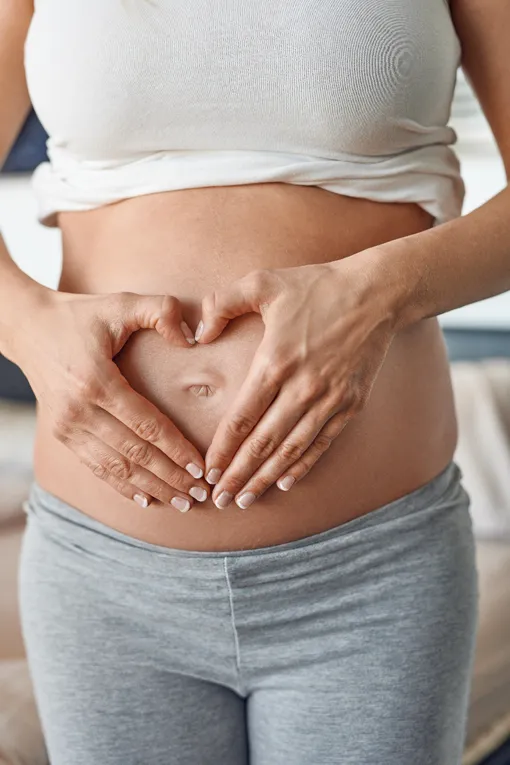 Форма пупка может меняться по разным причинам, в том числе во время беременности