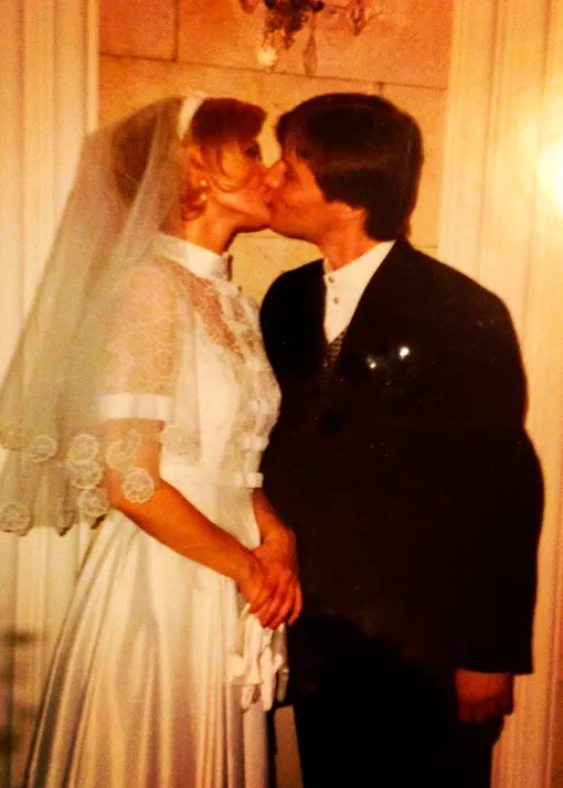 Фото звёздных пар в день свадьбы и сейчас — как они изменились?