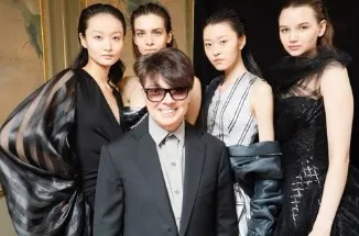 Валентин Юдашкин с моделями