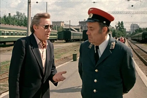 Эльдар Рязанов в эпизоде фильма «Вокзал для двоих»