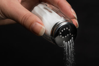 10 способов использования соли и сахара на дачном участке