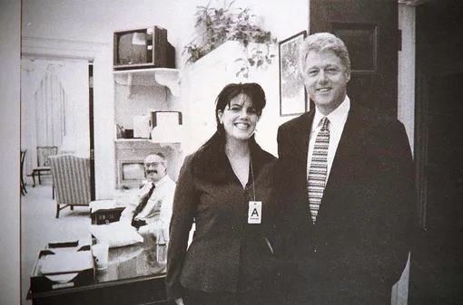 Моника Левински с Биллом Клинтоном