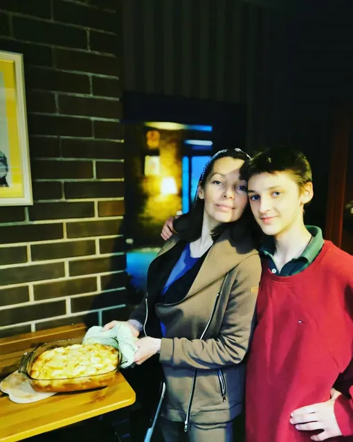 Наталия Антонова с сыном Никитой Семеновым