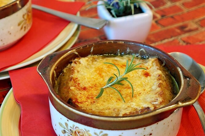 7 рецептов от Джейми Оливера: салаты, супы, горячее блюдо и другие идеи
