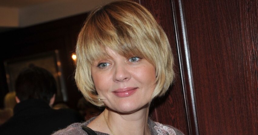Юлия меньшова прическа фото