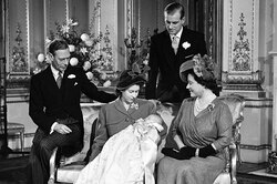 Какая многовековая королевская традиция была нарушена из-за рождения принца Чарльза?