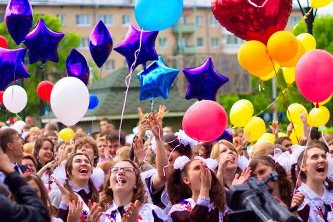 В Забайкалье директор запретила учителям идти на выпускной, чтобы наказать класс В Забайкалье директор запретила учителям идти на выпускной, чтобы наказать класс