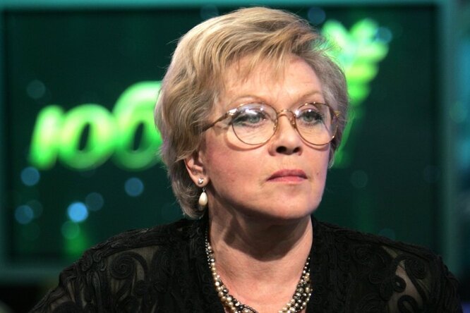 «Любимые прабабушки»: Анна Тарасова выложила фото 84-летней Алисы Фрейндлих с правнучкой «Любимые прабабушки»: Анна Тарасова выложила фото 84-летней Алисы Фрейндлих с правнучкой