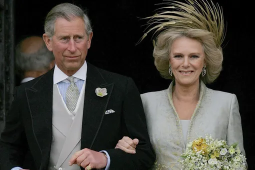 Почему королева не присутствовала на свадебной церемонии принца Чарльза и Камиллы?