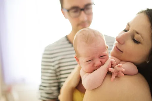 Новорожденного ребенка забрали у родителей после слов отца о преимуществе смесей перед грудным молоком