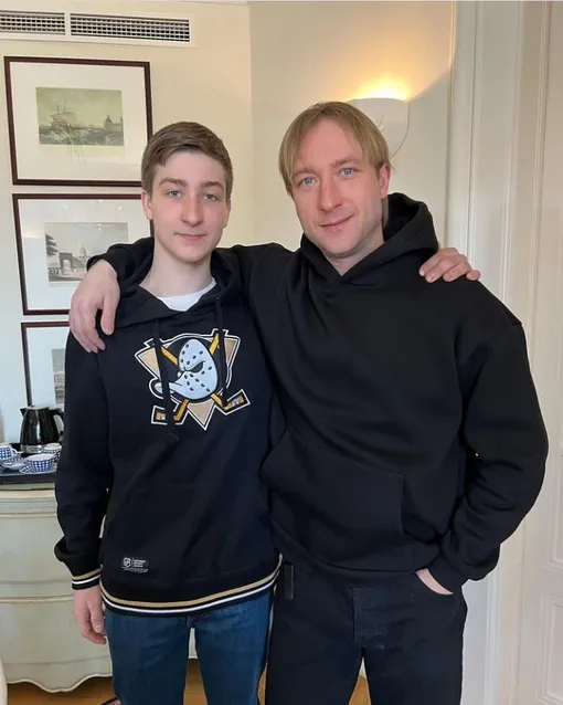 Евгений Плющенко с сыном Егором