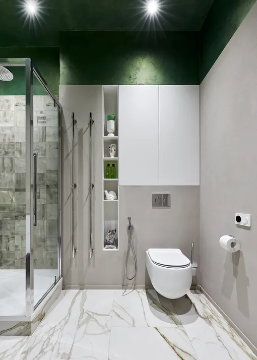 Система хранения в ванной комнате в современном стиле