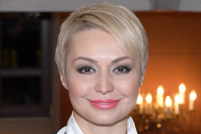 «Сидим в шоке»: Катя Лель чудом избежала аварии «Сидим в шоке»: Катя Лель чудом избежала аварии