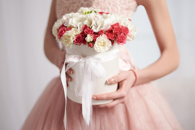 Месть новобрачной: невеста переиграла свекровь, надевшую белое платье на свадьбу