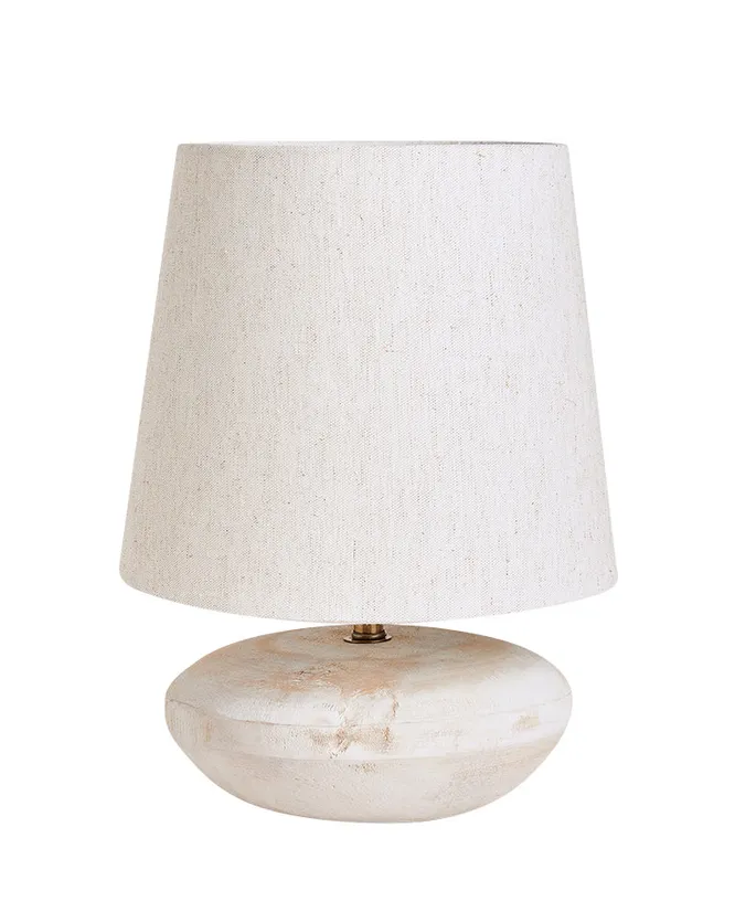 Лампа из дерева, Zara Home, 7 999 руб.
