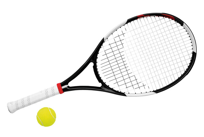 теннисная ракетка и теннисный мячик