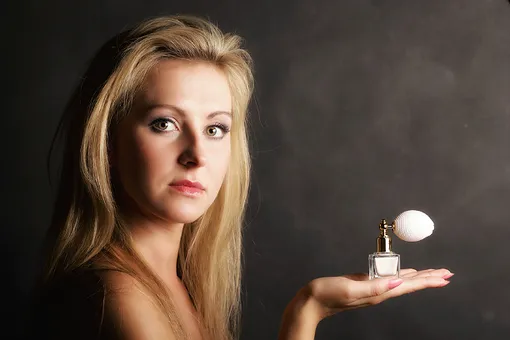 7 способов сделать так, чтобы парфюм держался дольше