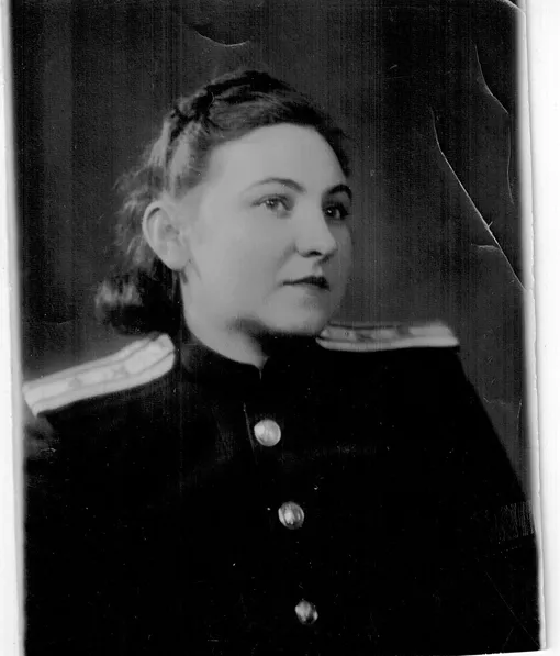 Нина Соколова: первая в мире женщина-водолаз и её подводная Дорога Жизни для Ленинграда