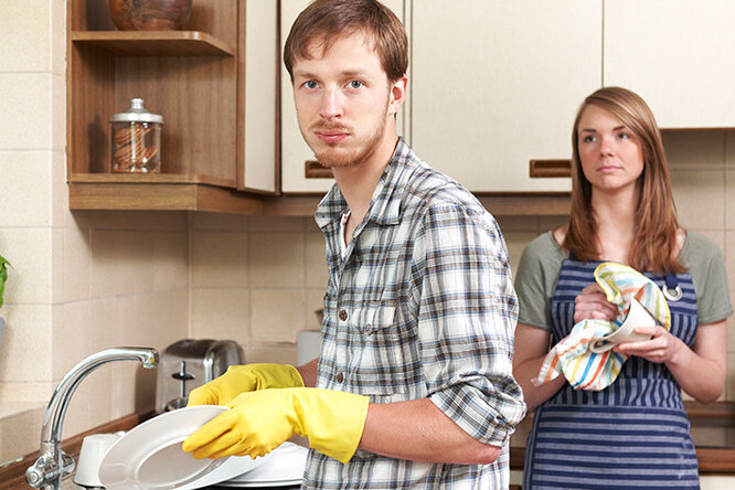 Няня для мужчины: как жена приучала мужа к домашней работе