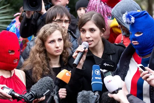 Европейский суд обязал Россию выплатить участницам Pussy Riot компенсацию в размере 50 тысяч евро