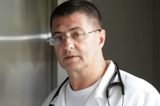 Доктор Мясников будет информировать россиян о ситуации с коронавирусом
