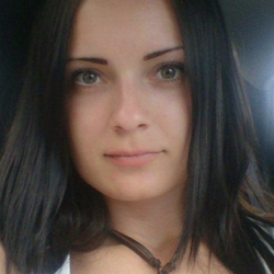 Марина Дульнева, журналист, специализируется на общественно-политических и экономических темах