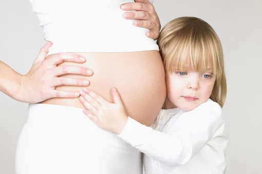 Мама защищает: антитела при вакцинации беременных передаются детям