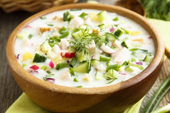 За уши не оттащишь. 5 вкуснейших рецептов окрошки За уши не оттащишь. 5 вкуснейших рецептов окрошки