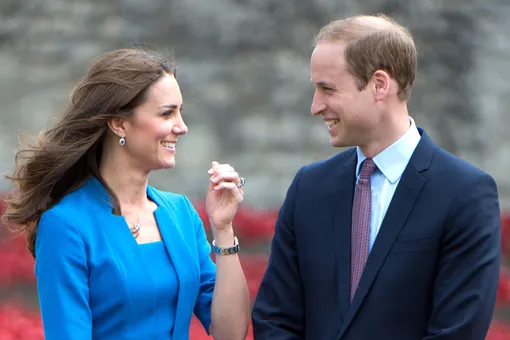 «Худший кошмар невесты»: почему принц Гарри подарил сапфировое кольцо Дианы Кейт, а не Меган