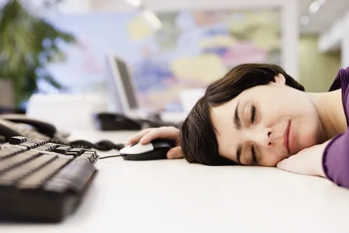 Ученые выяснили, сколько нужно спать, чтобы не было бляшек в артериях