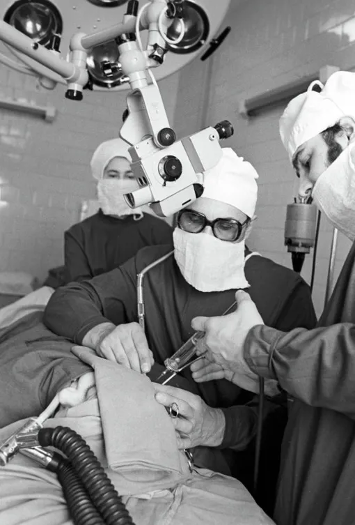 Пластическая хирургия в СССР: легко ли было поправить себе нос