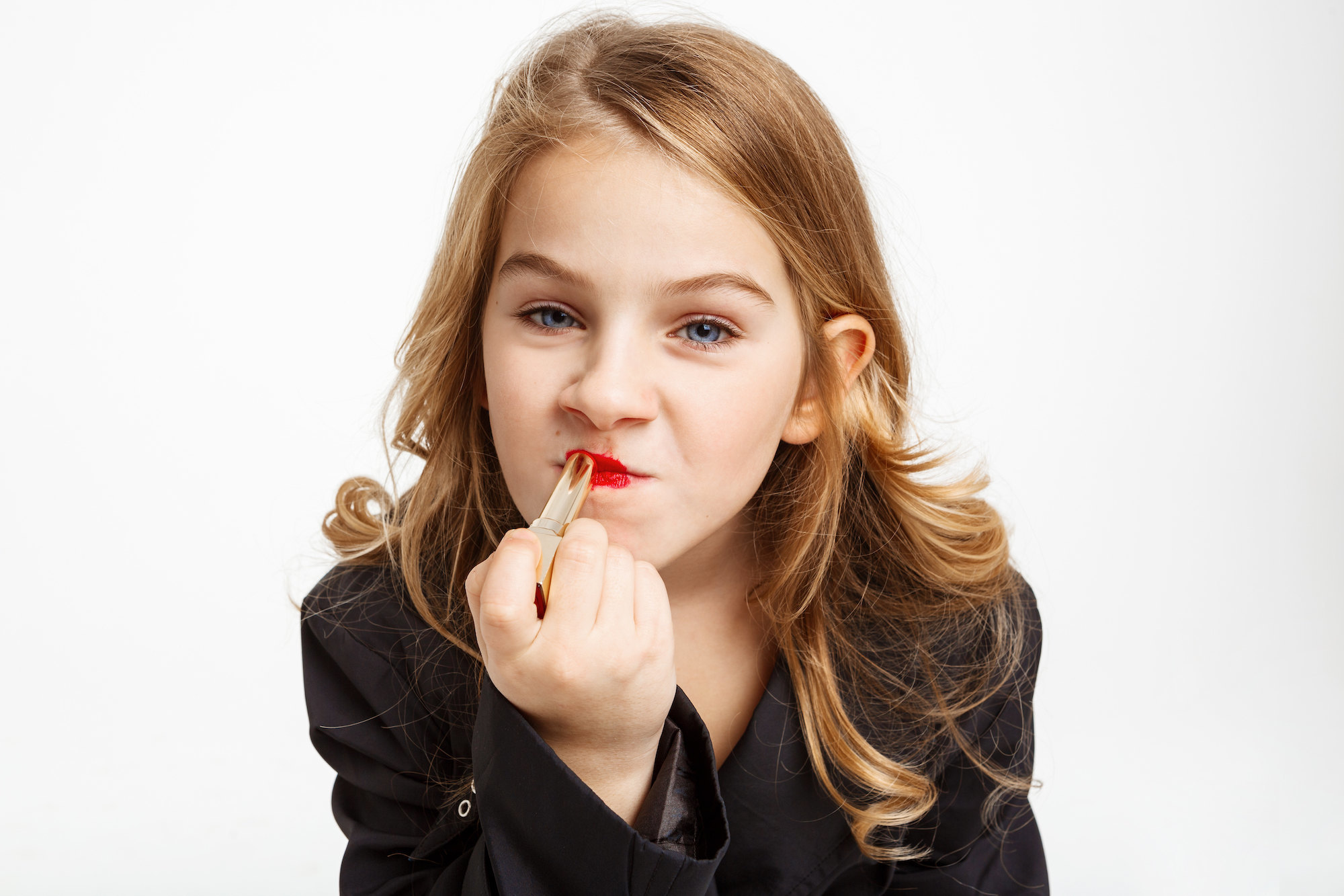 Вредные ингредиенты в помаде, от которых стоит воздержаться
