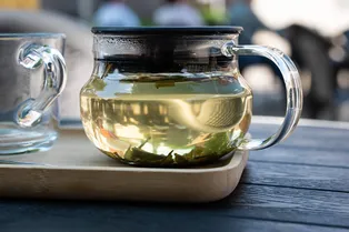 Наука доказала: чай останавливает рост жировых клеток. Как правильно его пить?