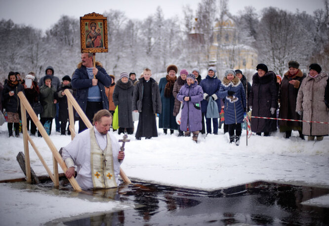 крещение псков 2023 купанья. купель. крещенские купели 2023 москва. крещение в россии. когда крещение в 2023 году.