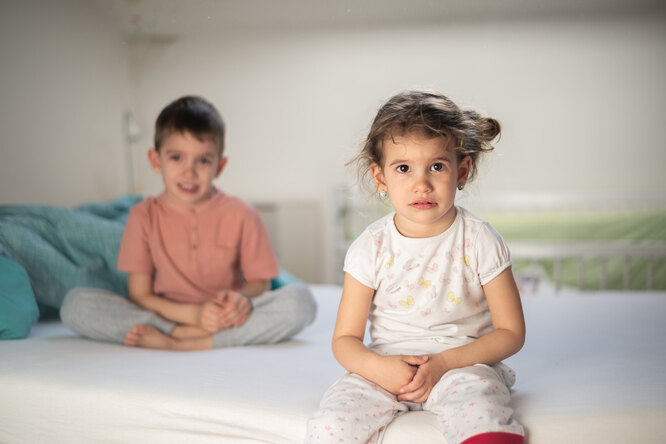 Больничные няни: «Дети-то нормальные, они не виноваты, что родились в такой семье»