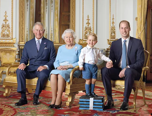 Портрет принца Джорджа с принцем Чарльзом, королевой Елизаветой и принцем Уильямом