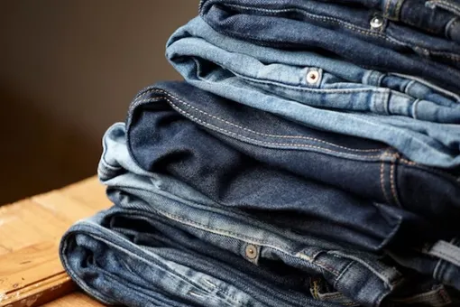 Как вывести пятна жира с джинсов: 4 простых шага