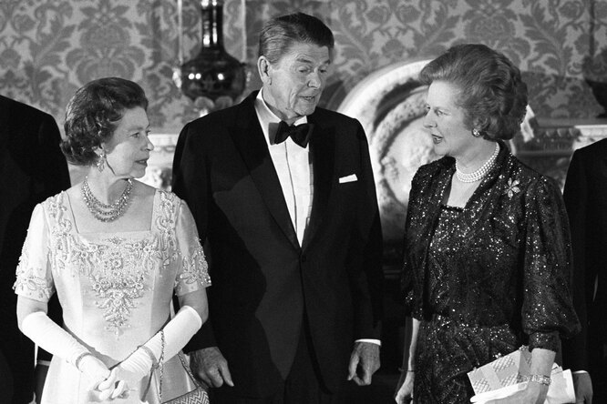 Елизавета II и её премьеры: как королева доводила Черчилля и Тэтчер до слёз