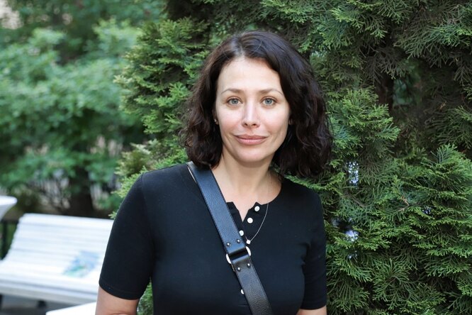 «Мама как ровесница!» 45-летняя Екатерина Волкова выложила фото со старшей дочерью «Мама как ровесница!» 45-летняя Екатерина Волкова выложила фото со старшей дочерью