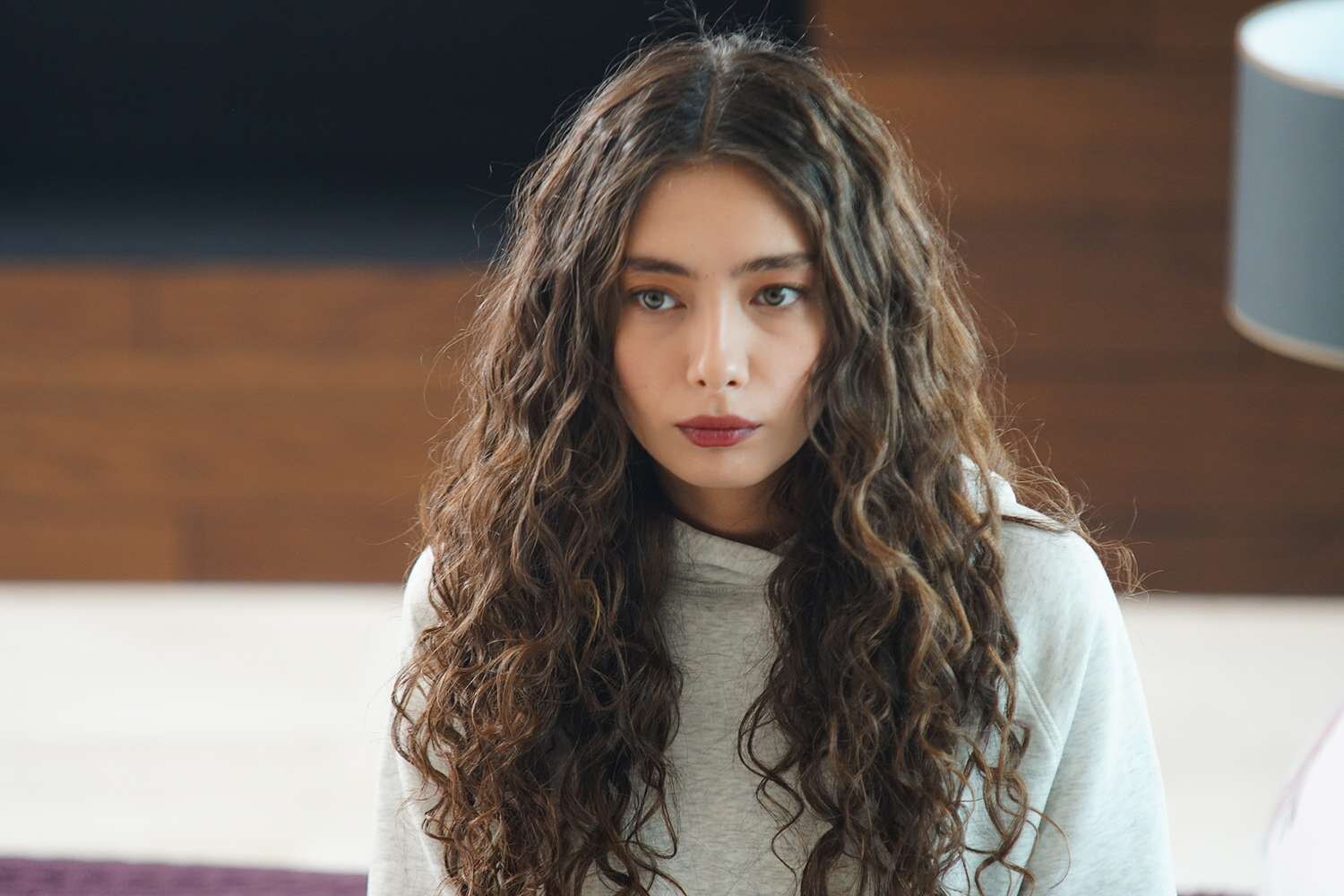 Дачный образ Нихан из сериала «Чёрная любовь» стал неожиданностью для  подписчиков актрисы