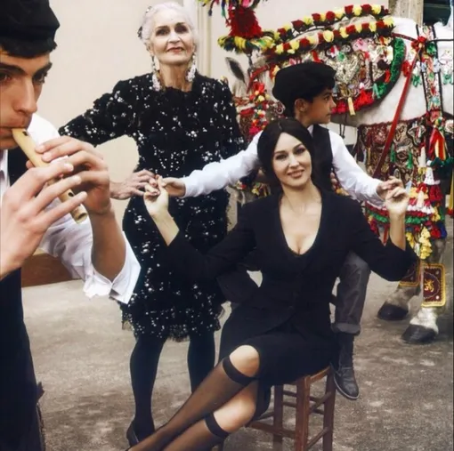 Модель Дафни Селф в рекламной кампании Dolce&Gabbana