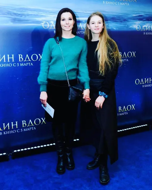 Александра Урсуляк со старшей дочерью Анной