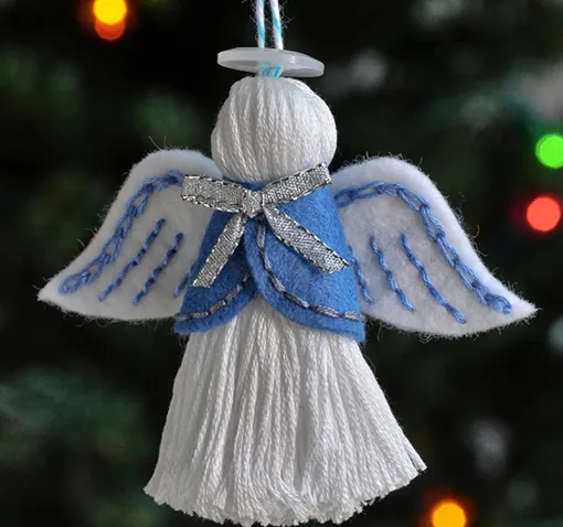 Новогодняя игрушка — ангел