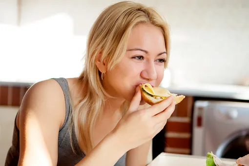 7 причин, почему еда кажется менее вкусной