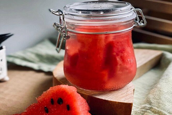 Лето в банку: как вкусно замариновать арбуз Лето в банку: как вкусно замариновать арбуз