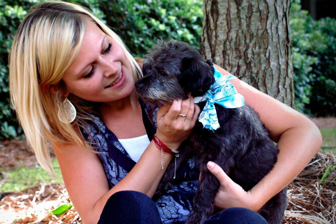 «Он уйдет счастливым»: женщина исполняет желания пса с раком