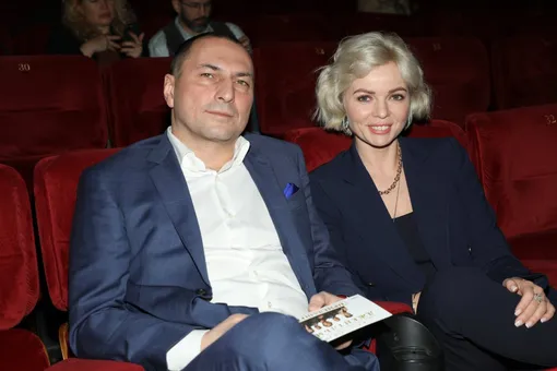 Игорь Вдовин с будущей женой Еленой Николаевой фото