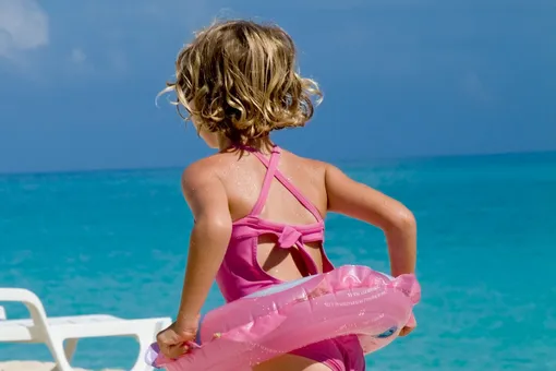 На Кубани чудом спасли 5-летнюю девочку, которую унесло в открытое море