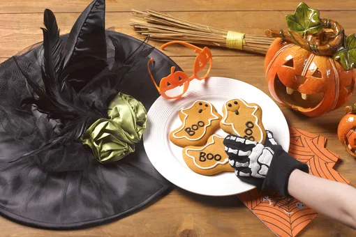 Готовим на Хеллоуин с детьми: 3 оригинальных блюда украсят праздничный стол