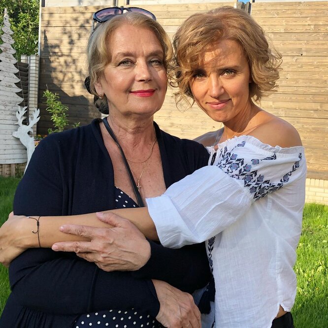 Ксения Алферова с матерью Ириной Алферовой